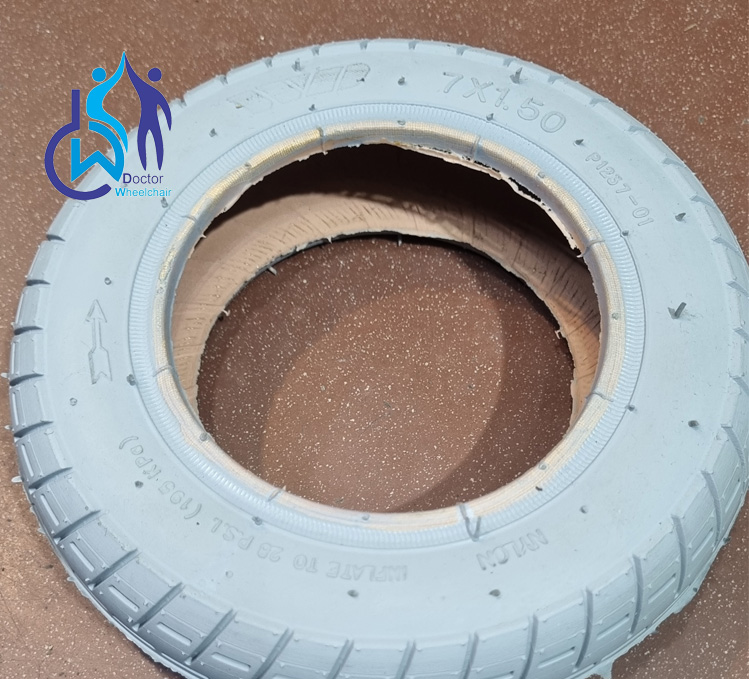 wheelchair-rear-wheel-143-01 لاستیک بادی سایز 7 در فروشگاه دکتر ویلچر